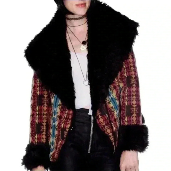 UNIF Aztec print faux fur jacket - Picture 2 of 9